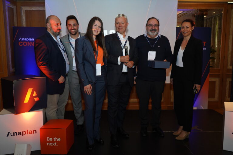 uno scatto della premiazione di ASK industries durante l'evento Anaplan Connect milano 17 marzo 2026