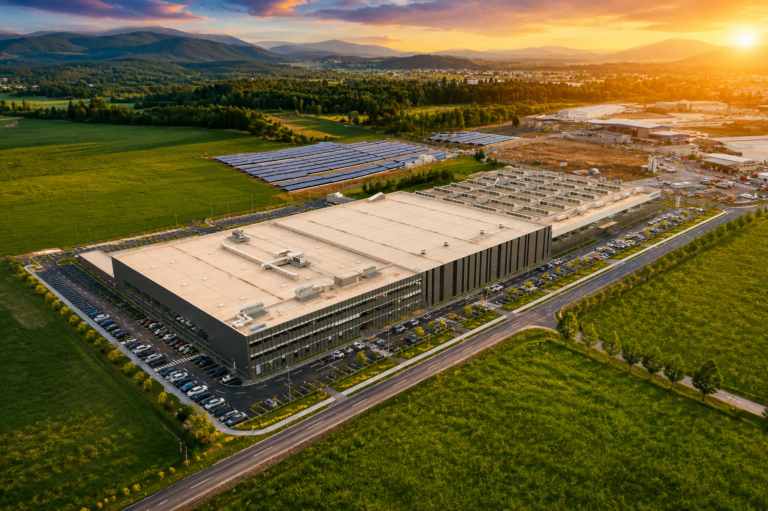 Robotica: Yaskawa inaugura in Slovenia un nuovo centro di distribuzione e assemblaggio per il mercato EMEA