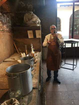 Il mastro birraio Flavio Boero.