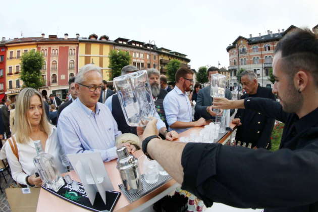 Cocktail di benvenuto con KranebeTonic