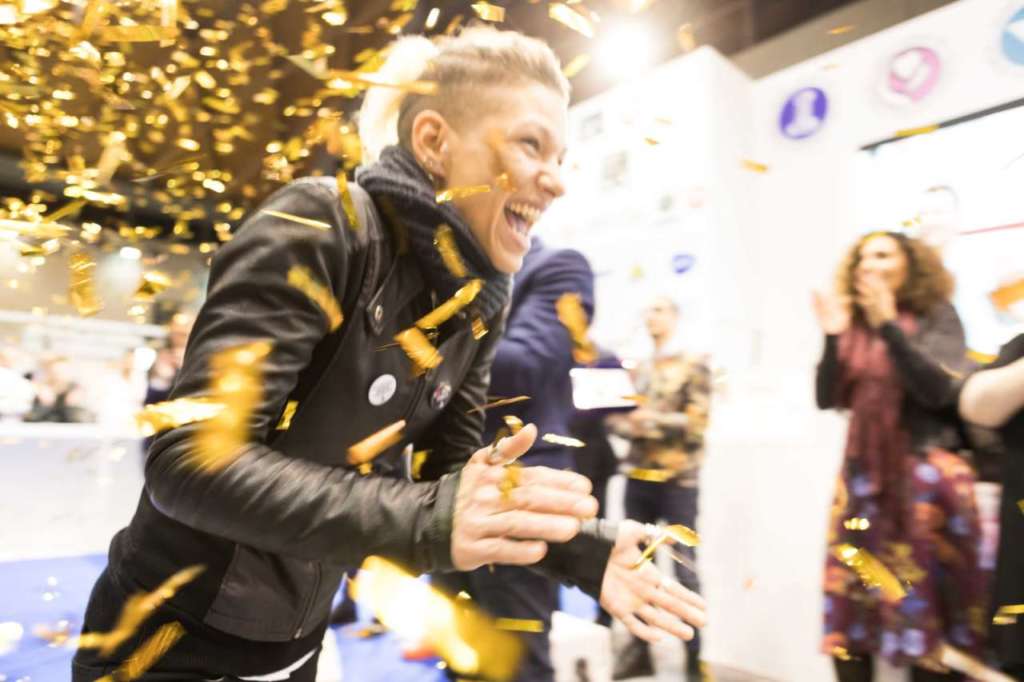 Esulta alla vittoria nazionale di Manuela Fensore, campionessa mondiale di Latte Art