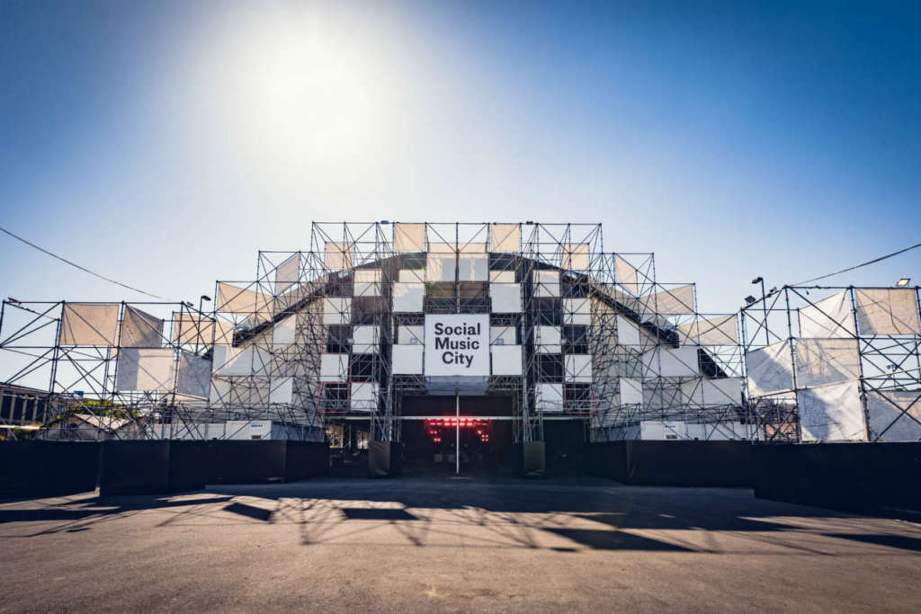 intrattenimento Social Music City