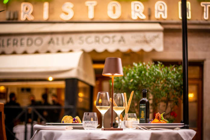 PIAZZETTA ALFREDO - TAVOLO