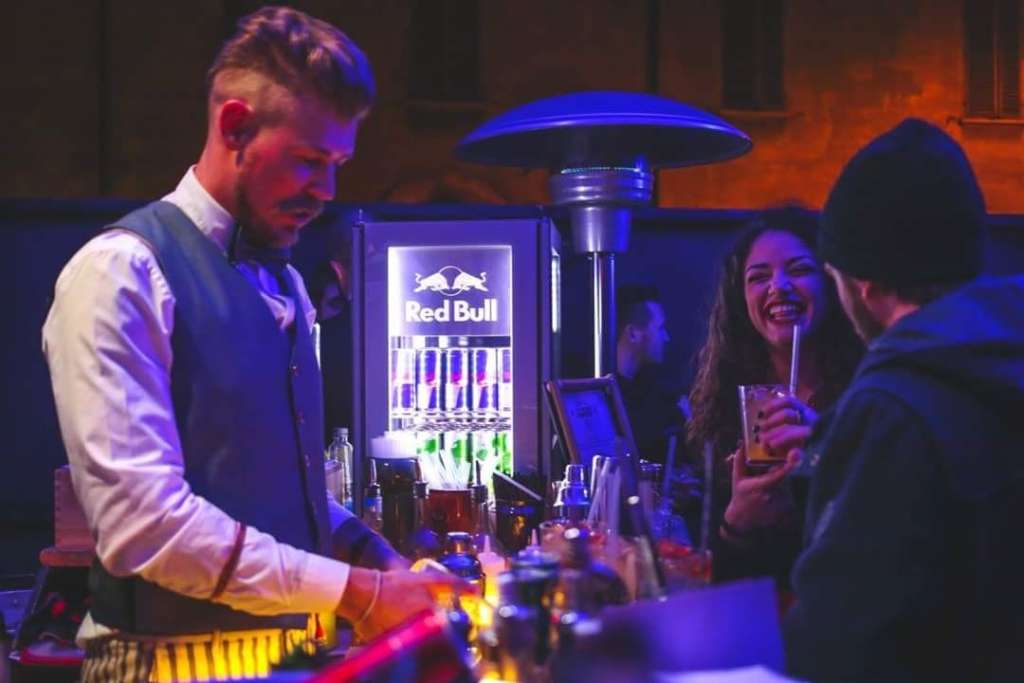 Jonathan Di Vincenzo protagonista il 27 luglio a Baritalia Talks con la frizzante miscelazione dei Caraibi, webinar realizzato in partnership con Organics by Red Bull