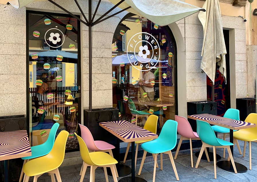 Flower Burger apre il quarto locale a Milano | bargiornale