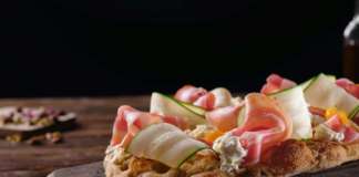 Pinsa con pancetta e zucchine Pinsalab