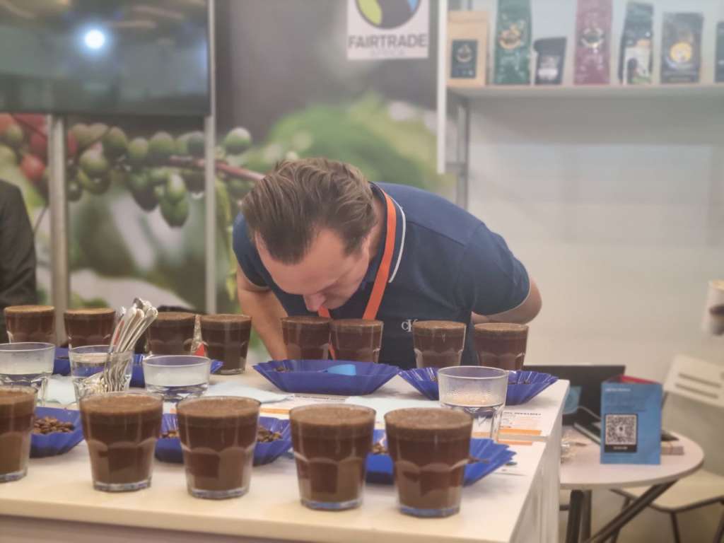 Alberto Polojac, cupping