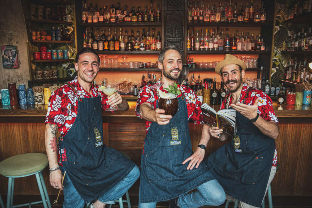 ritasTikiRoom_BarTeam_02_Ph_GaiaMenchicchi