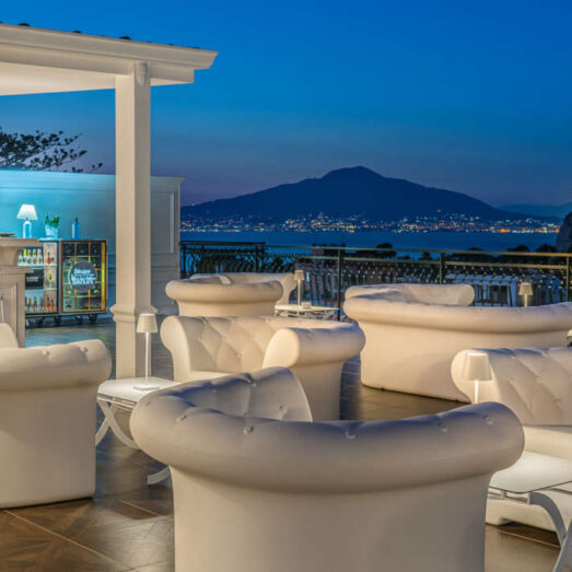 Dry Martini at the Majestic Palace (Sorrento &ndash; NA) - Premio Bar d&rsquo;albergo dell&rsquo;Anno