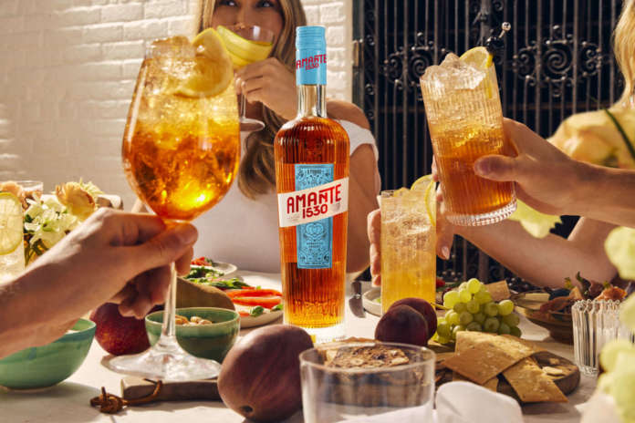 Lifestyle_DiningRoom_1257_E