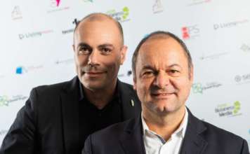 Quando insieme al vino servi un buon vinile