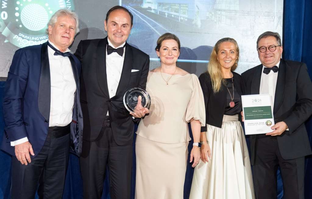 Ferrari George_Markus_Matteo_Lunelli_Essie_Avellan_Manuela_Savardi_Cyril_Brun