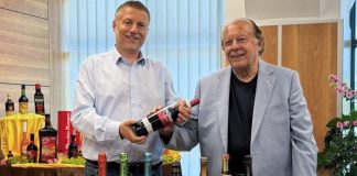 Cinzano GRUPPO CAFFO 1915 ACQUISISCE CINZANO