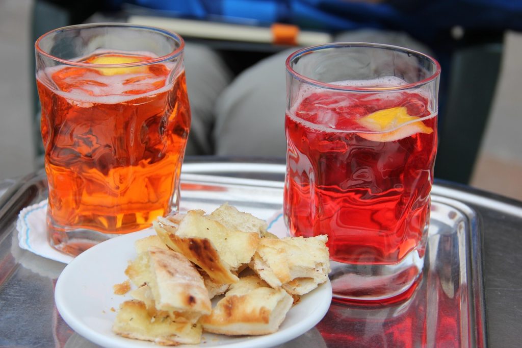 Aperitivo semplice Foto di Jana da Pixabay