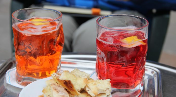 Aperitivo semplice Foto di Jana da Pixabay