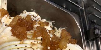 Il nuovo gusto Crema spalmabile pere caramellate con cannella e sesamo bianco