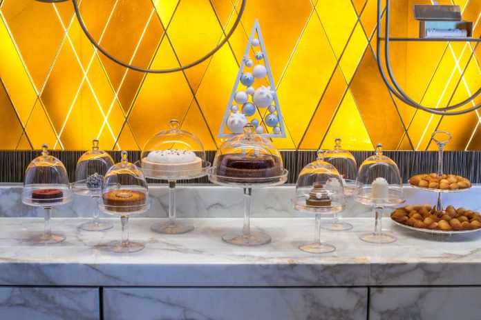 Hôtel de Crillon_Le Boudoir Pâtisserie_HD©Philippe Vaures (1)