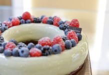 Cannavacciuolo Bakery, partono le consegne delle torte speciali Cannavacciuolo Bakery