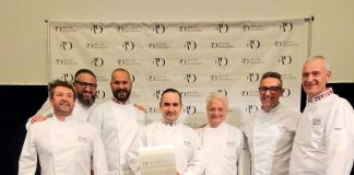 Davide Malizia con i membri italiani di Relais Desserts