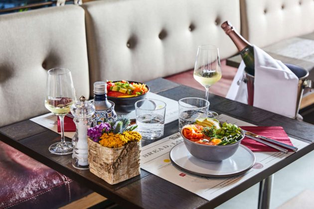 Pandenus dettaglio tavolo apparecchiato