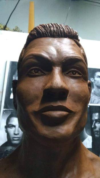 cristiano ronaldo cioccolato 2