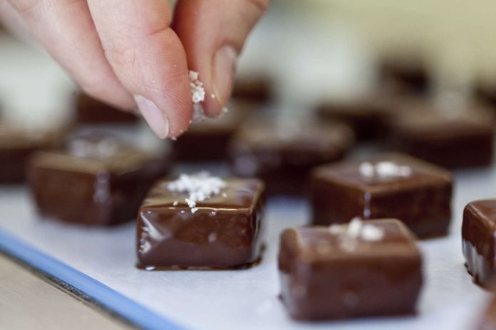 decorazione pralineria La Perla decorazione pralineria La Perla