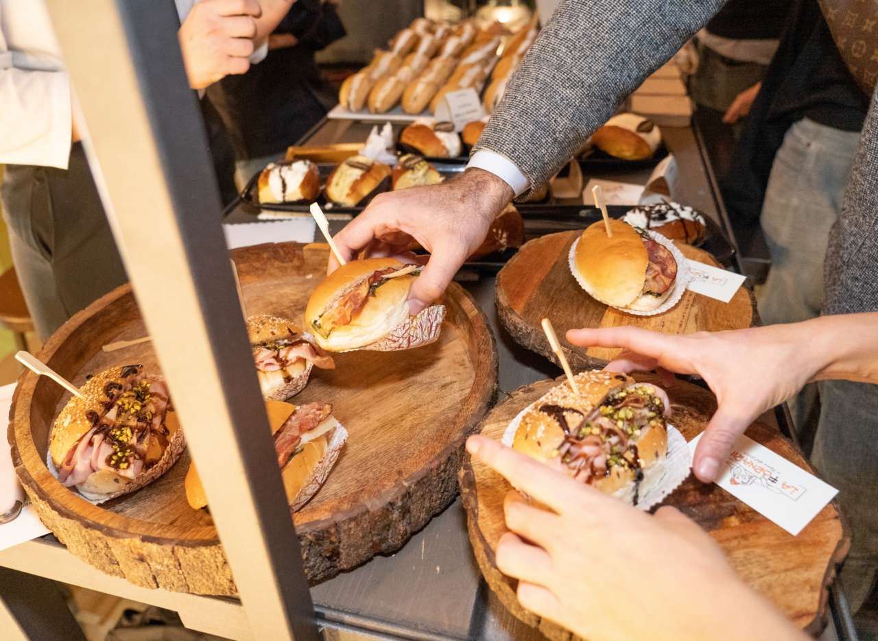 lafornarina2-maritozzoday-two_cookies_in_the_world