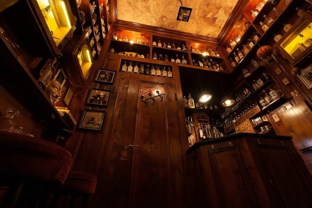 Top 500 Bars 2025 Backdoor43