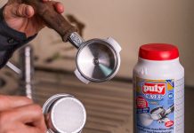 pulyCAFF è il primo concetto applicato per la pulizia della macchina espresso
