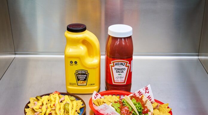 Cheddar Cheese e Tomato, le nuove salze di Heinz Heinz Cheddar_cheese-sauce_ Tomato_salsa