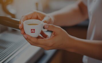 illycaffè chiude il 2025 con ricavi record a 700 milioni di euro illycaffè