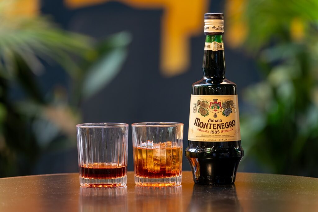 Bologna alza il bicchiere con l’Amaro Montenegro Week