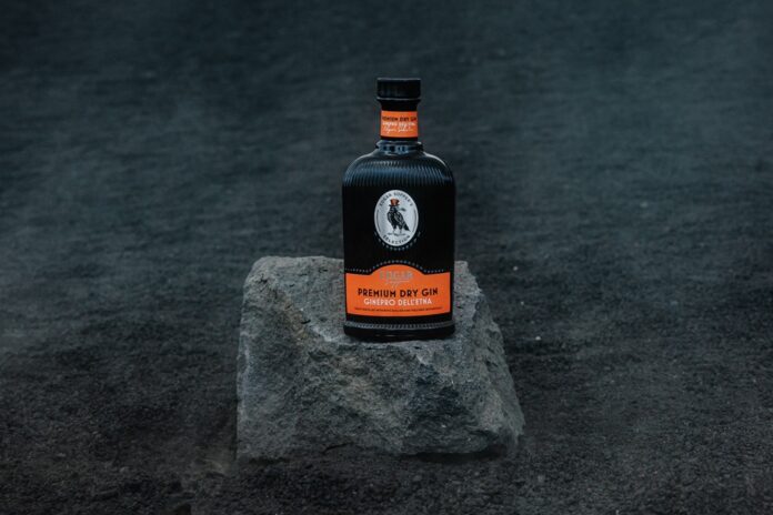 Edgar Sopper Dry Gin apertura