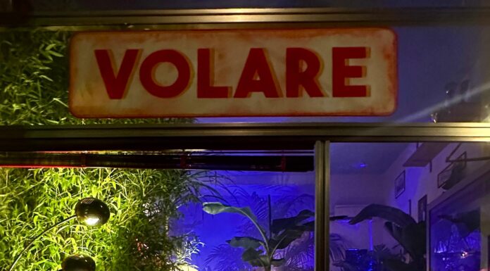 Dalle atmosfere anni ’60 alla giungla esotica: Volare lancia la quarta edizione di Tiki Experience