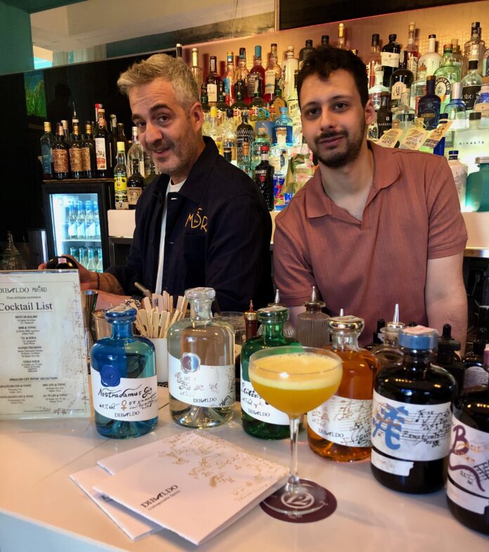 Cocktail Golden Sour Di Baldo miscelato da Cristian Lodi di Milord Milano