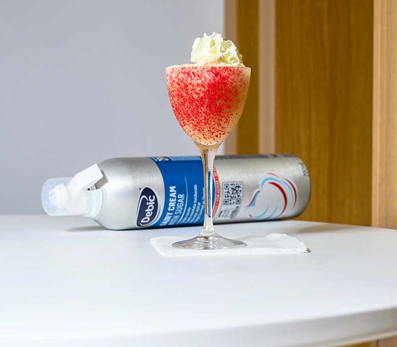 DEBIC-Sweet&Shake-Cup-BATTERIA-01-DRINK-02_GAL7227