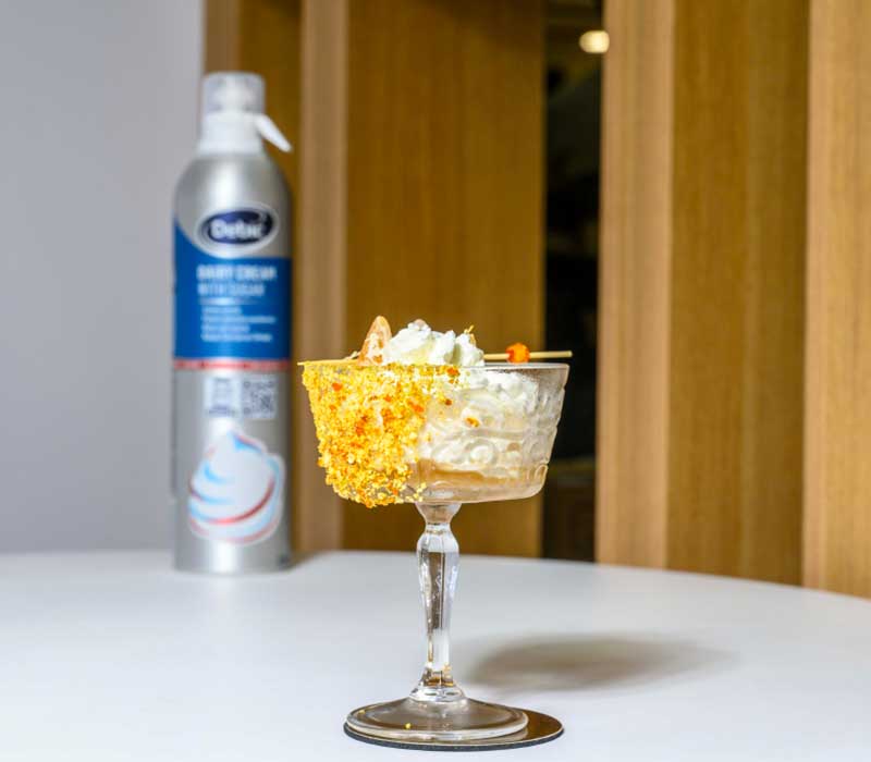 DEBIC-Sweet&Shake-Cup-BATTERIA-01-DRINK-03_GAL7245