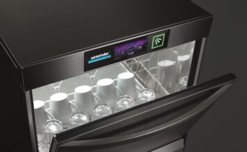Con EcoPilot Winterhalter ottimizza il lavaggio professionale con l’Ai Winterhalter EcoPilot