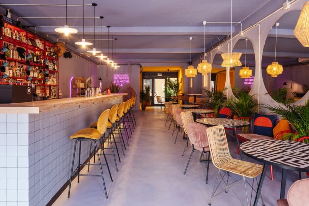 50 Best Discovery Jeffer_interior_entrance