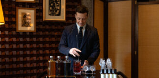 Aperitivo milanese al carrello_ 10_11_ Portrait Milano