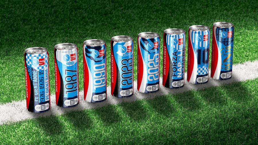 Coca-Cola festeggia i 100 anni del Napoli con una collezione limited edition