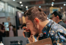 4. L’espresso perfetto. Pulizia: contributo invisibile, successo evidente WCIGS_Plus Puly Caff_4_12030694;1_View