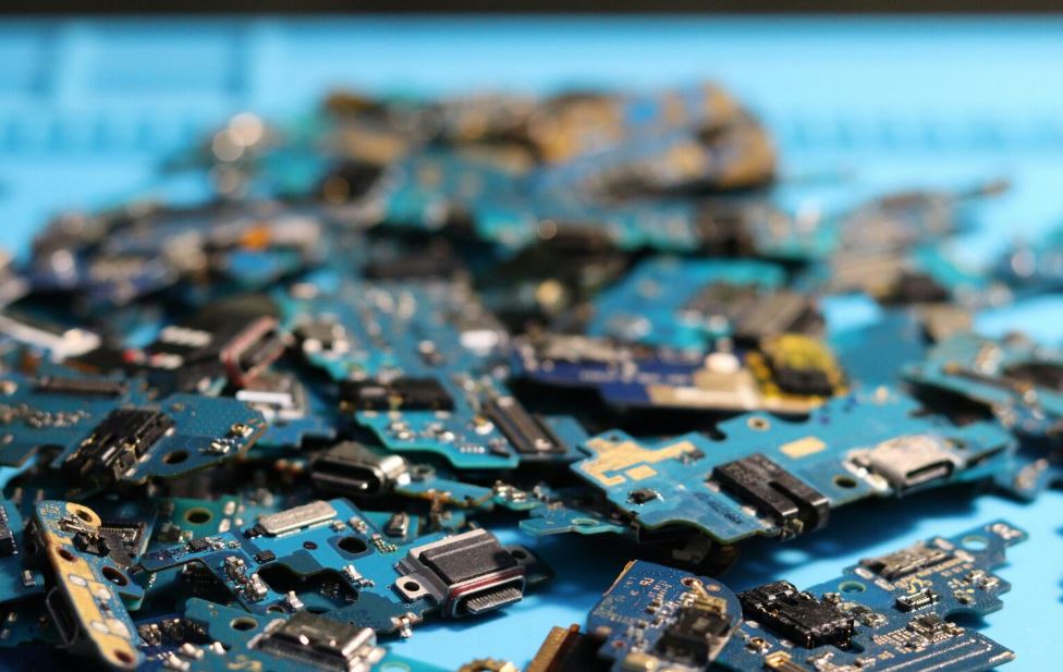 Rivoluzione sostenibile nel recupero dell’oro: addio a mercurio e cianuro