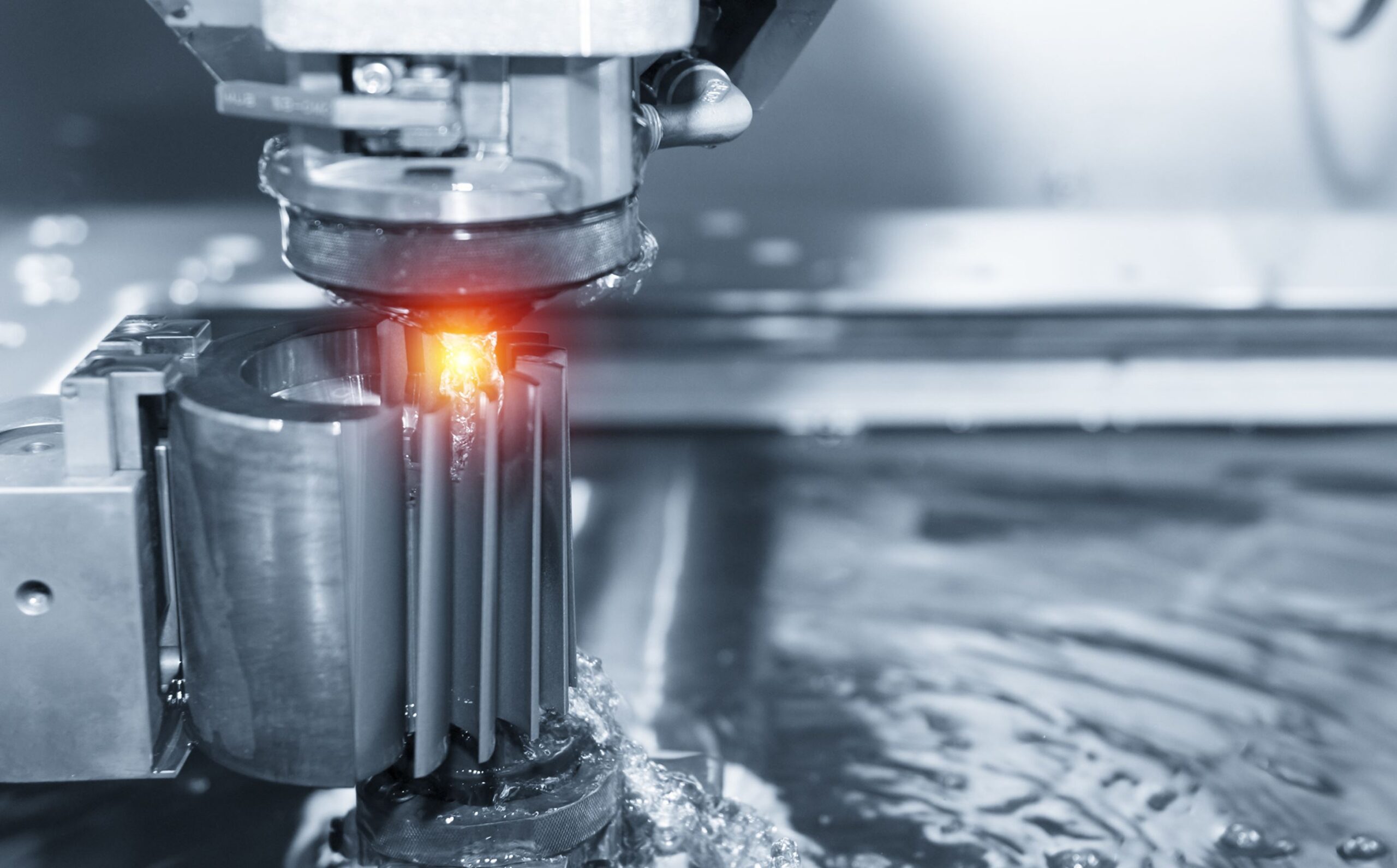 Elettroerosione a tuffo | Guida essenziale alla tecnologia e ai parametri di processo