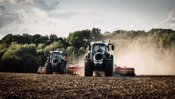 valtra serie q