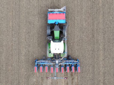 Lemken completa la sua gamma di seminatrici con le nuove Faya MF e Solitair NT
