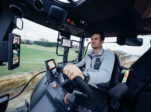Valtra Smart Farming riduce lo stress dell’operatore