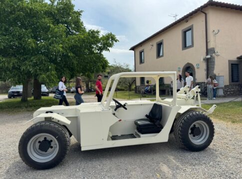 Un prototipo di trattore contro il ribaltamento