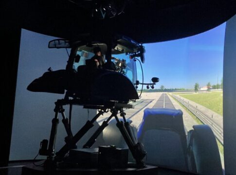 Robot e realtà virtuale: Cnh trasforma San Matteo