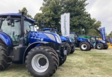 Cnh porta in tour i suoi gioielli Cnh - Trattori New Holland
